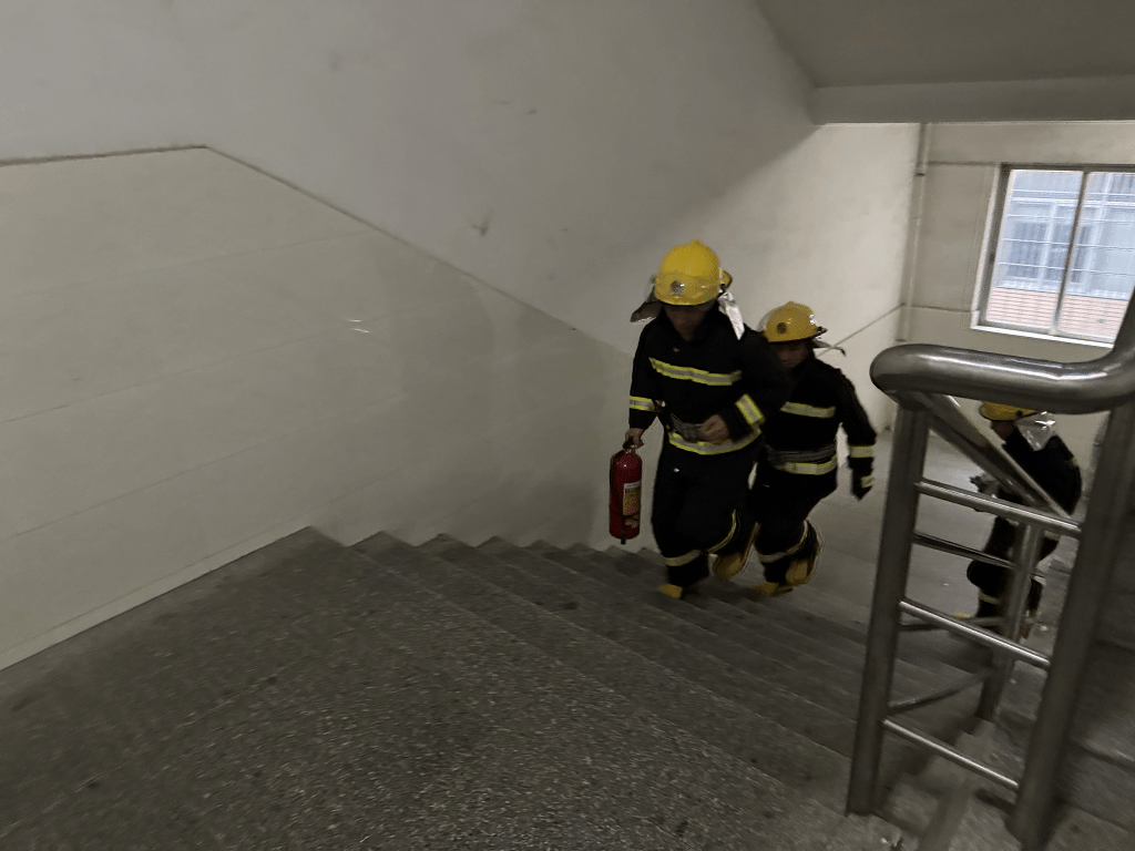 5A90976CAB9305C1E0A1A2C25CA_73B902A4_56319