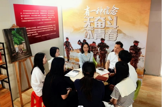 F7EAA3B681AB38DF1A45E11EF19_D262808A_27FF0