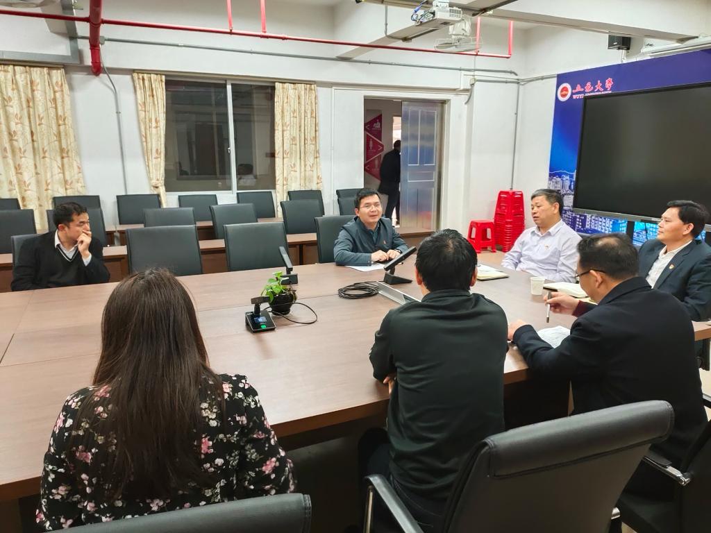 A6B2898F43E9406717BEEEB87F8_58AFF3FF_19831