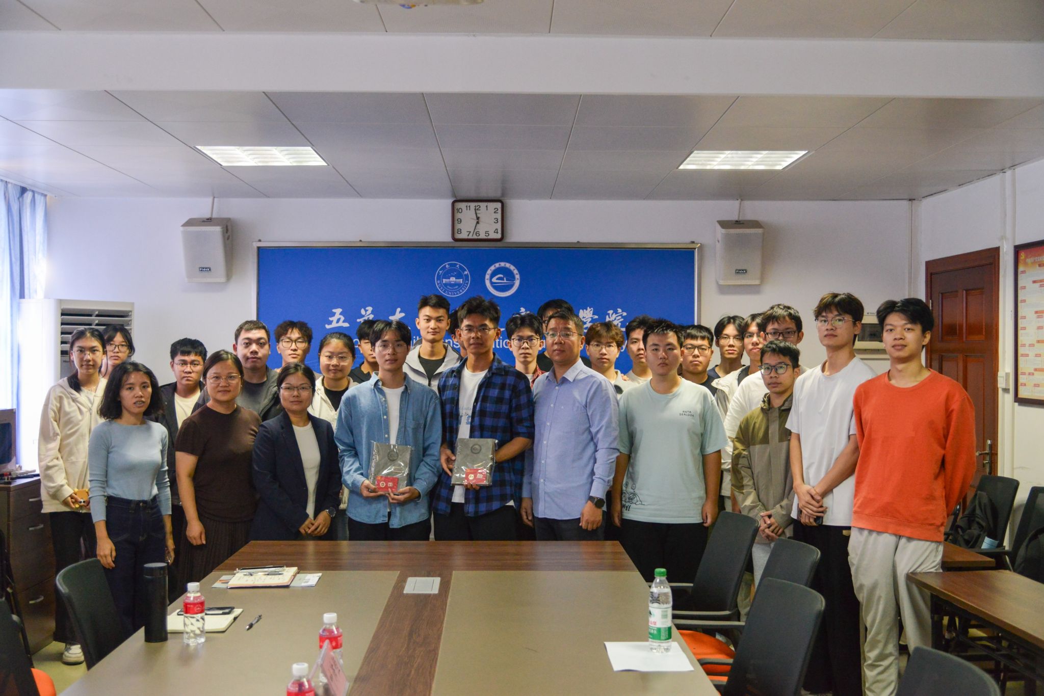 3239E51B8CDF11A379BB4FDD55A_1C75EAA4_4C39D 3239E51B8CDF11A379BB4FDD55A_1C75EAA4_4C39D