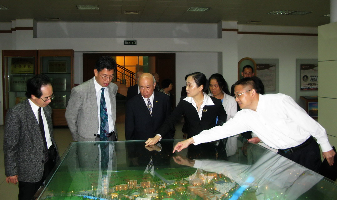 5F5A816DA19C4CF00FB291323E5_D462C930_2D327.jpg?e=