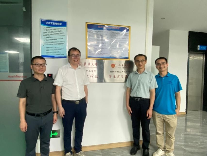 708127DA8AC2016578EC798DB27_3D9035E8_EEF4