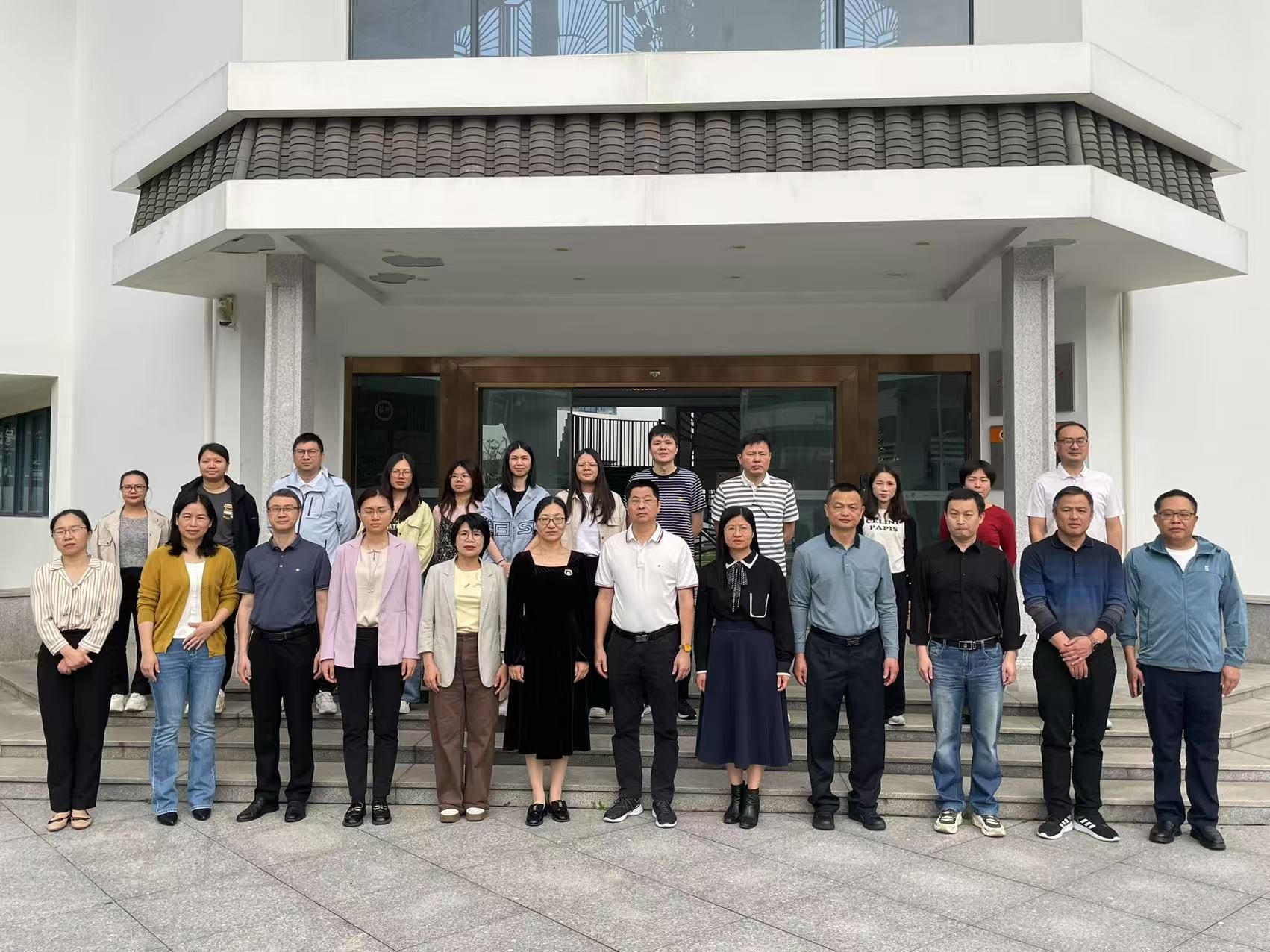 89E0FD29045262A0E5B91141B4D_0F090935_4FEB5 89E0FD29045262A0E5B91141B4D_0F090935_4FEB5