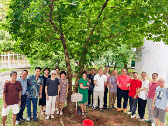 2580570B29D8151193E96B0B41B_AC0A33BB_25F94