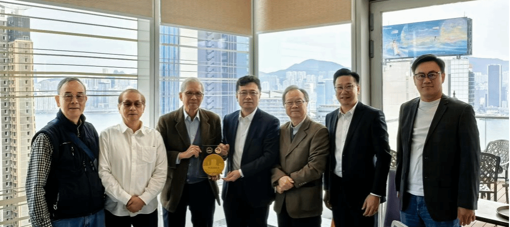 124C5F2CD81F5AD9AC36CB4B308_D8D77647_3B536