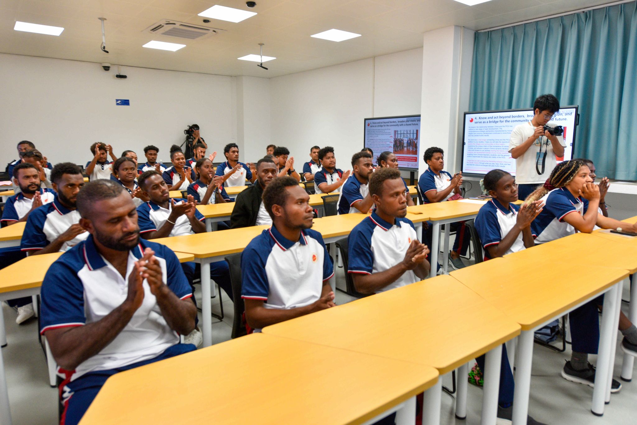 3B4166CCE7CE6E3C0A2E825B63E_BF368F2C_4F827