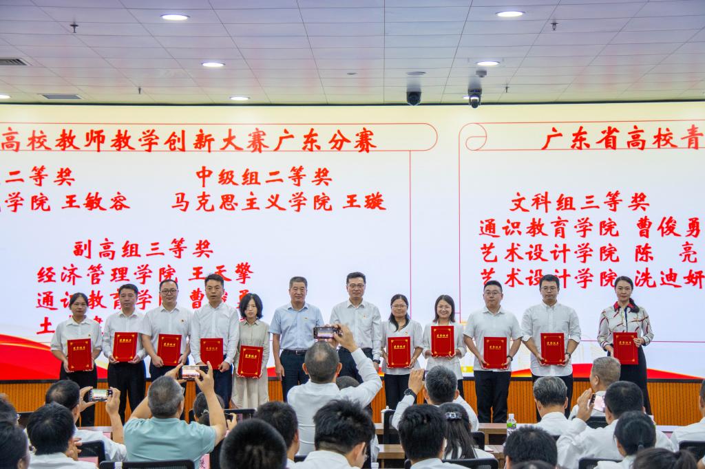 61C62AE811DF52749F17A04A79E_4F5C5733_1D9D0