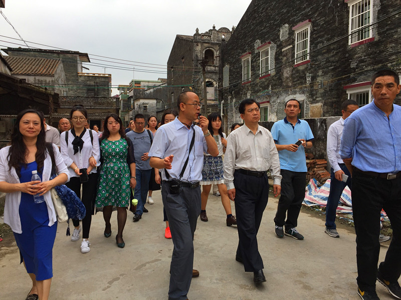 45756B92875B37BAF563F1883F2_BFC5435B_2E2CE.jpg?e= 45756B92875B37BAF563F1883F2_BFC5435B_2E2CE.jpg?e=