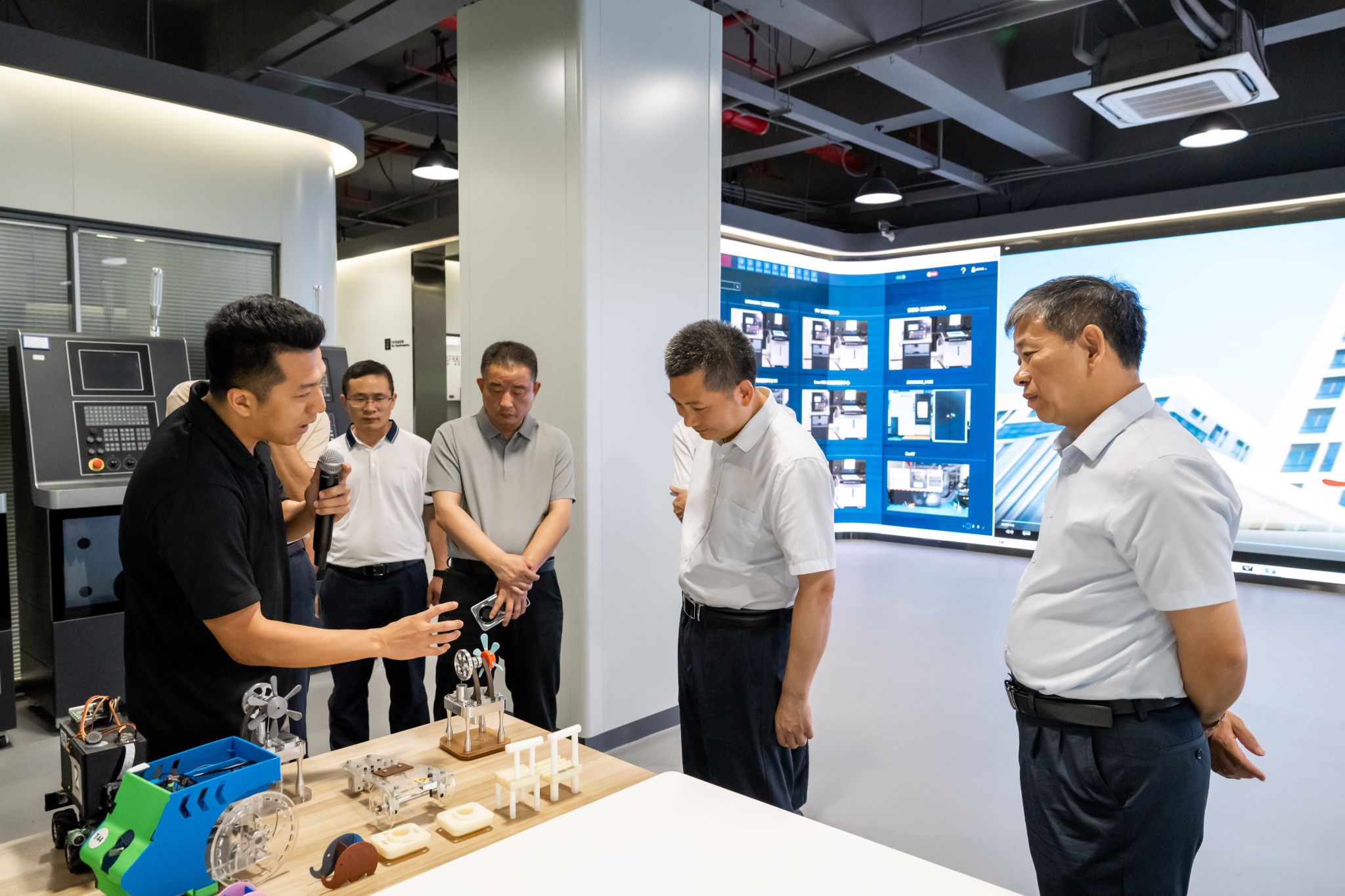 02A8673FF2717B91429EB66B3F8_BAC4EB48_4D2BF