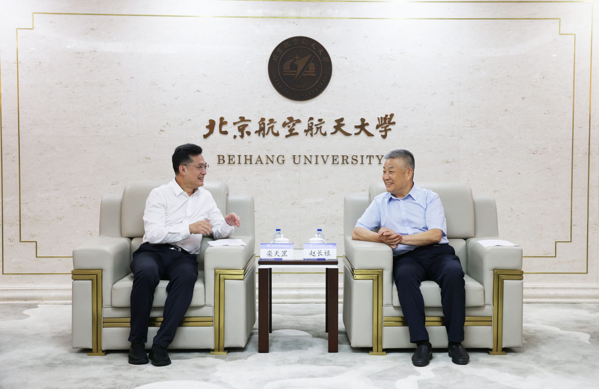 EE69E19641DCF61083DA057D7D3_4F5BC3A6_40BC7 40BC7