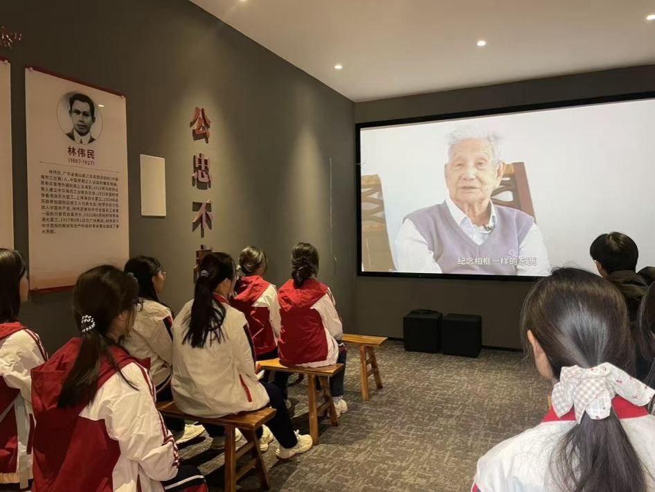 6C5ABEDD03010CCFEF5881383A5_12A33B38_15E75