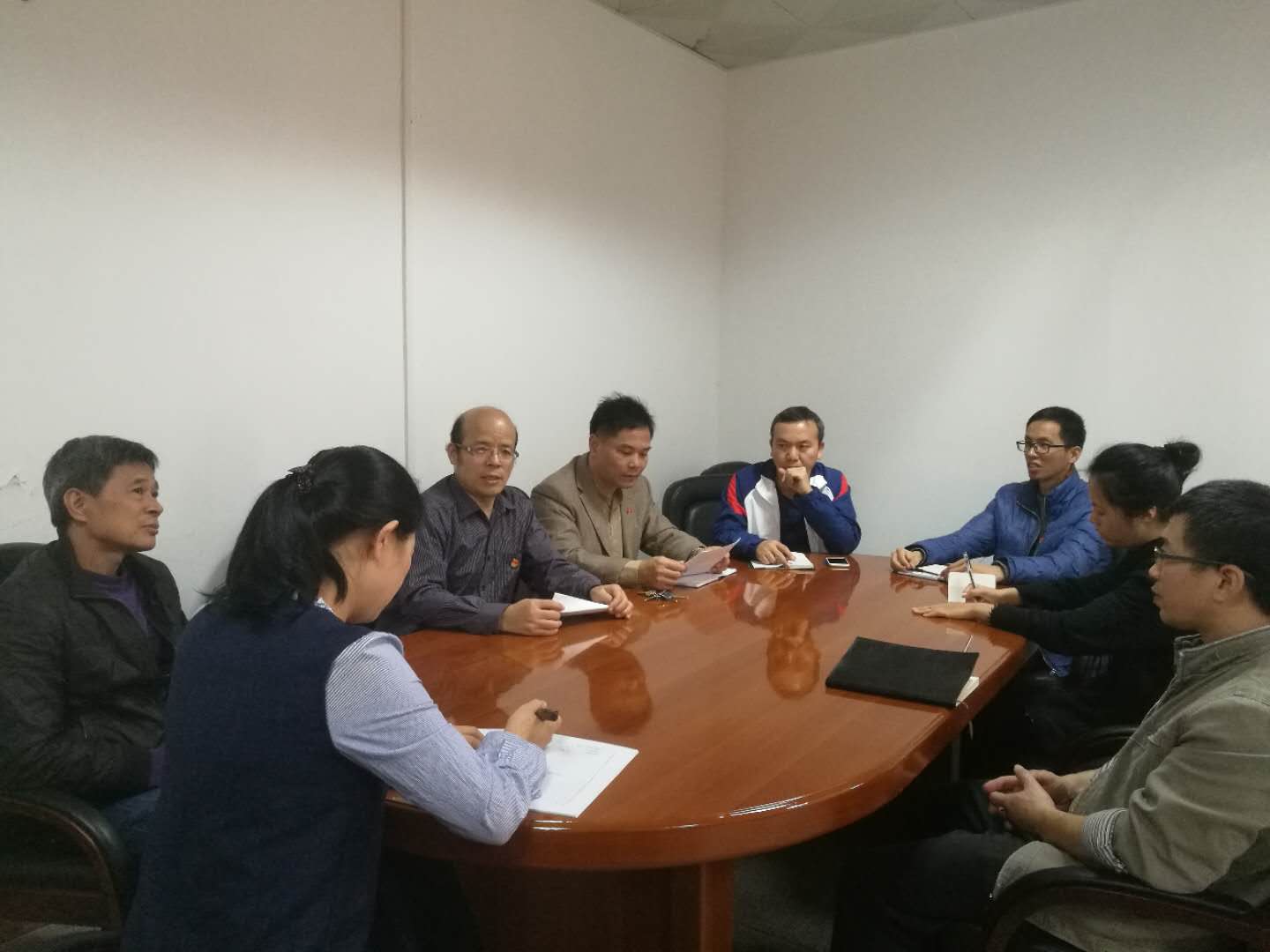 CBD18967F1BA2556EEBF4298900_4C62D919_103CC