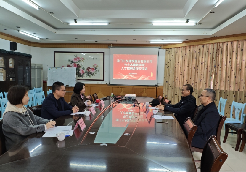 20B26A7FCE3B5F98F4C6F05B101_85688743_56926