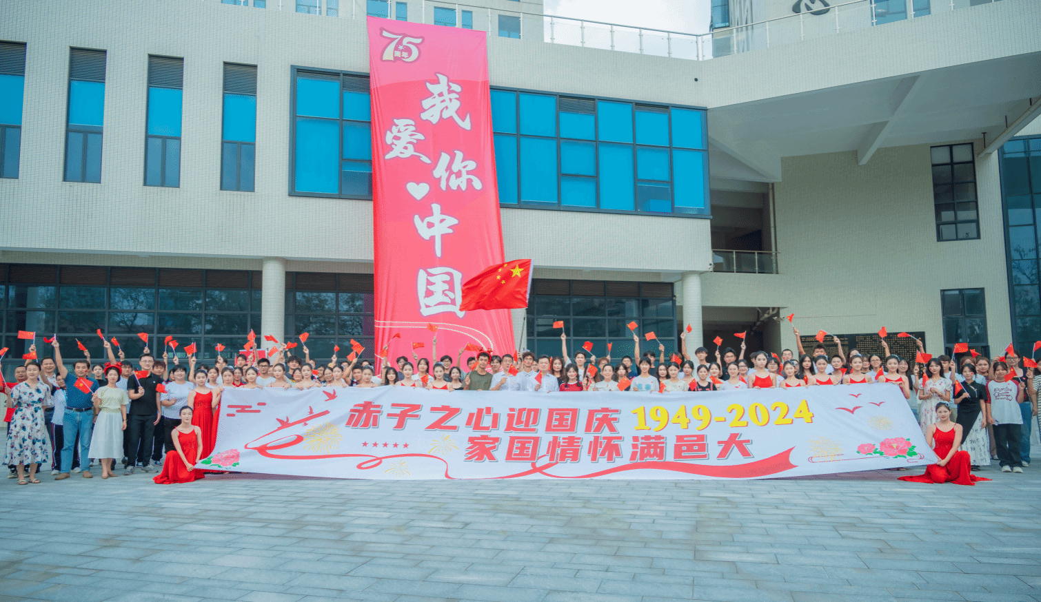 36B6792DED063EE1A3A48D61084_4BBE6B75_883F0