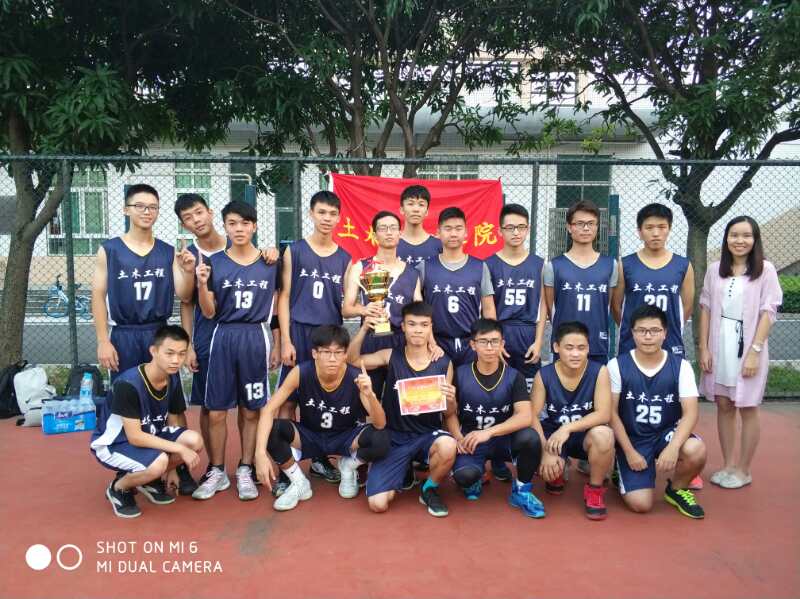 45F4433AA122C35A0DE6D911707_CD856156_133BD