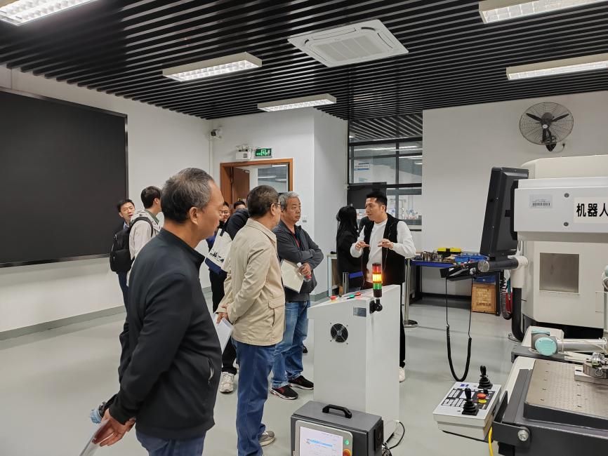 16B3D37C11EFB0484DC3985899E_ED840F4F_178DB