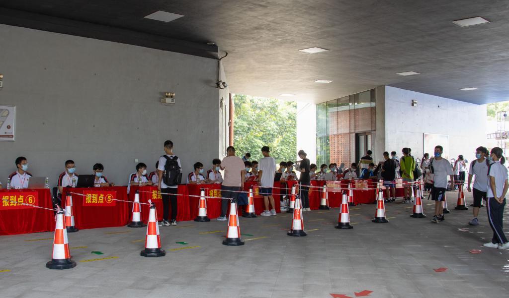 A7AB9E40D6CC2AF2A5950D45292_C2D1F104_13C06