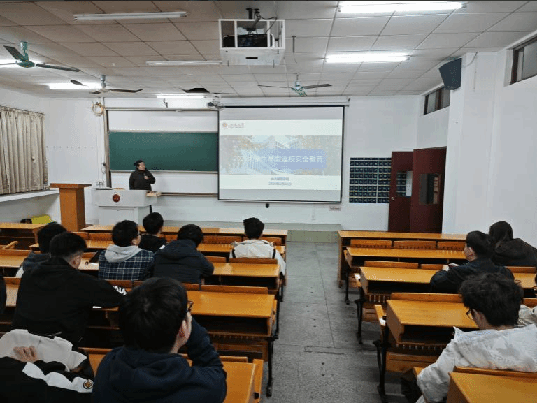 6DDD0EFA4F8BA18937369B9FB85_A097FDC9_30E3E