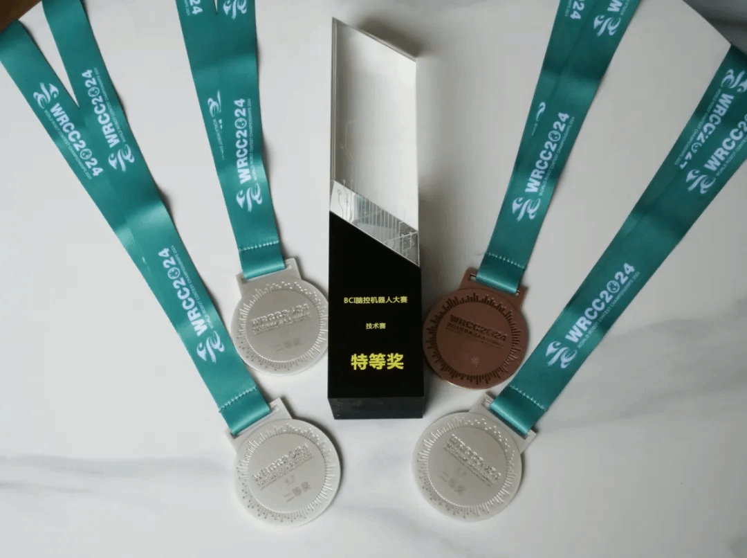 4B7257D05D1DBDC849912E1E30D_663A0AF0_353E5 4B7257D05D1DBDC849912E1E30D_663A0AF0_353E5