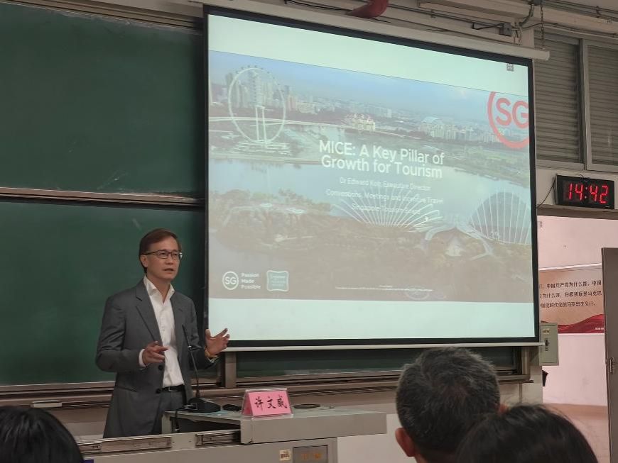 120F6FA0E1DA09EF4ACB1F0B3F7_C9D0B71C_10A1F