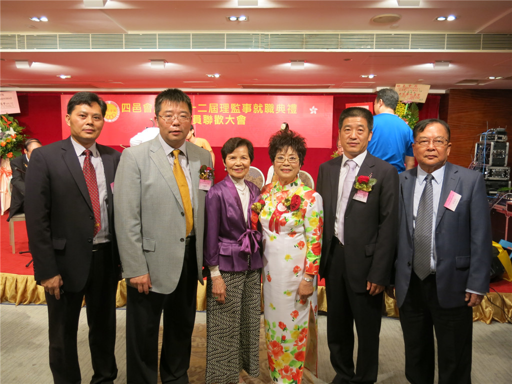 7EEEE9681C549039C5807F9A7F9_70D2E9F2_41387.jpg?e= 7EEEE9681C549039C5807F9A7F9_70D2E9F2_41387.jpg?e=