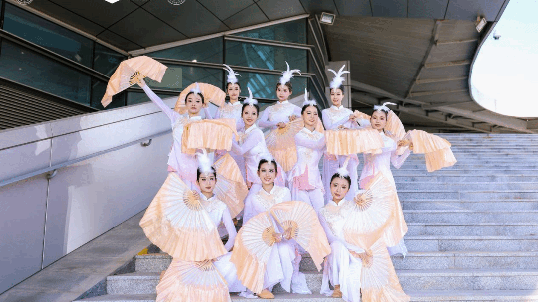 AD62349795F8155EDFB83AF76A4_E941A711_51F3B AD62349795F8155EDFB83AF76A4_E941A711_51F3B