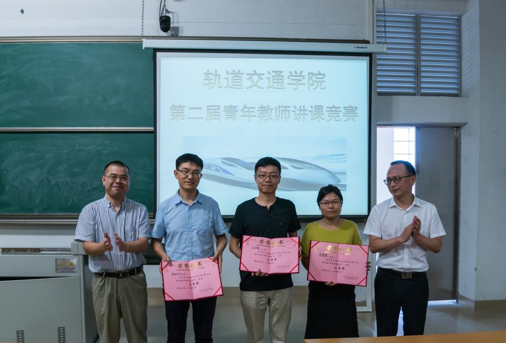 7DBBD02784A729B9BD8318E0629_0FD30F7E_13C63