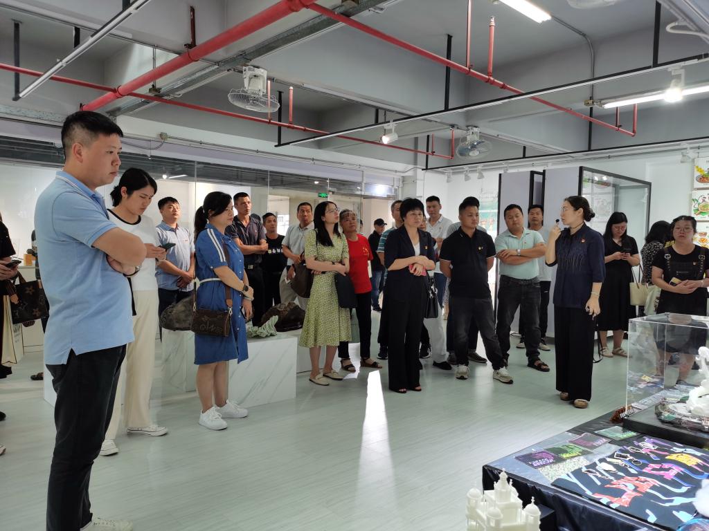 B83AC1CA753D8D80ACB02F65E33_519FA54C_1D025