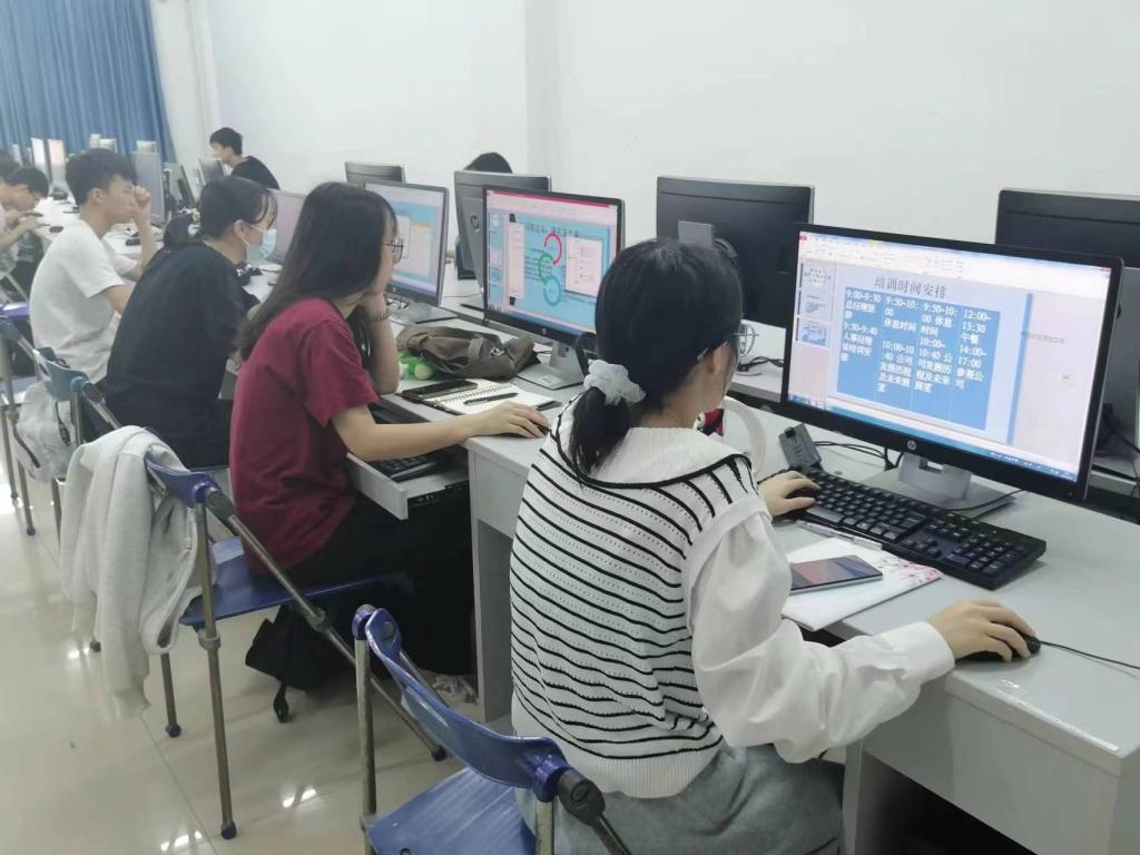 4E0BFAD461153DE5EC2E216D75F_59968A8D_15F17