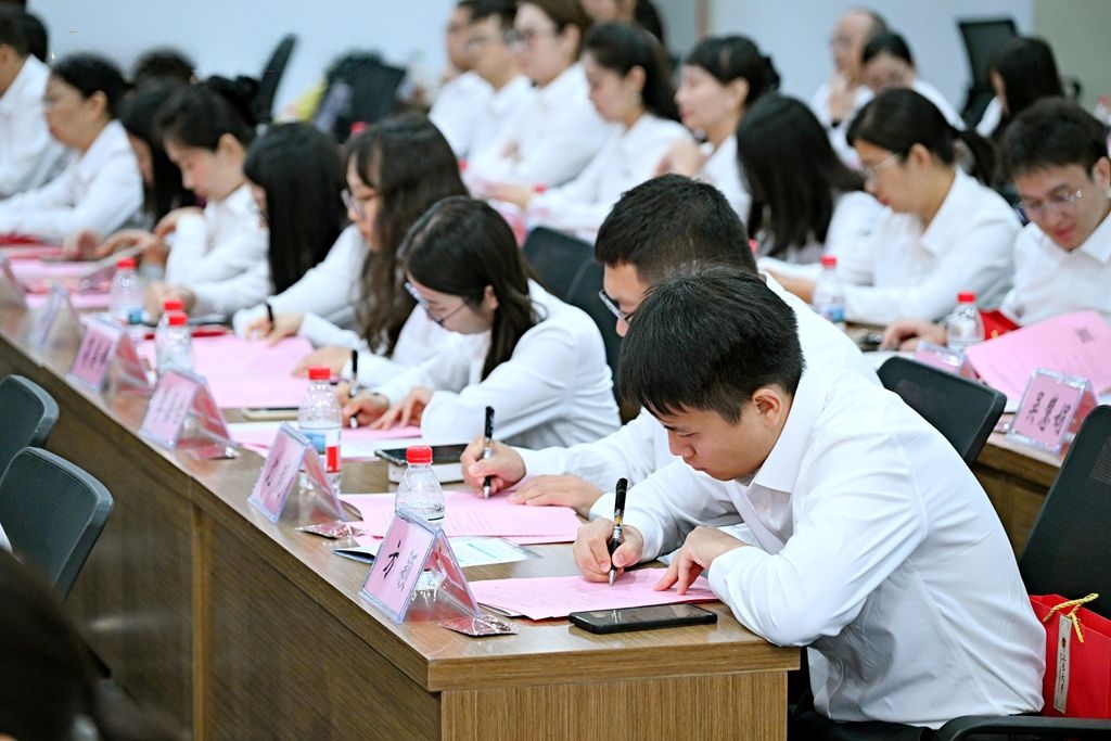 05FBFDEB15AF294789DC8918143_A0DDC956_1B16E 05FBFDEB15AF294789DC8918143_A0DDC956_1B16E