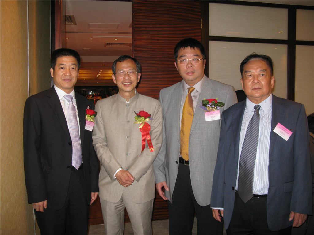 DEBB6B5D9A64F7AE087F951DE69_9C74347C_37E49.jpg?e= DEBB6B5D9A64F7AE087F951DE69_9C74347C_37E49.jpg?e=