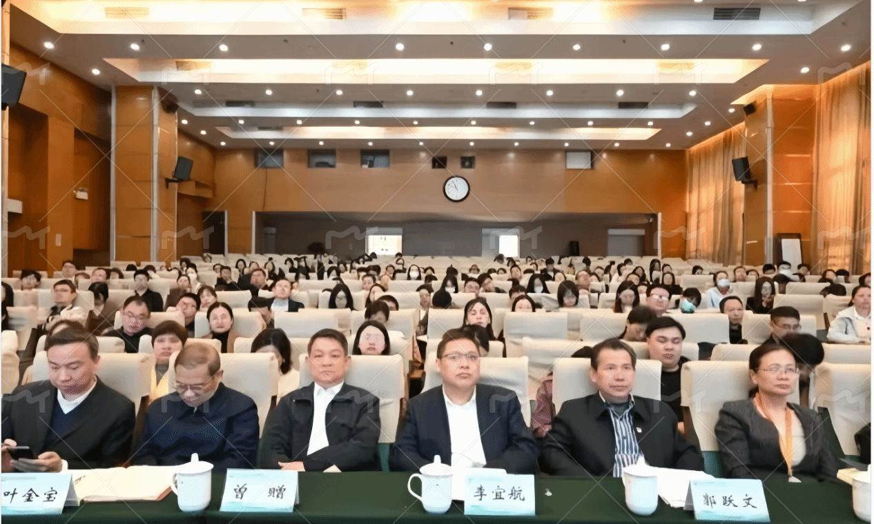 ��Ժ��ϯ���롰����APEC���ڷ�������ܹ㶫�ǿ⡱���⽲��