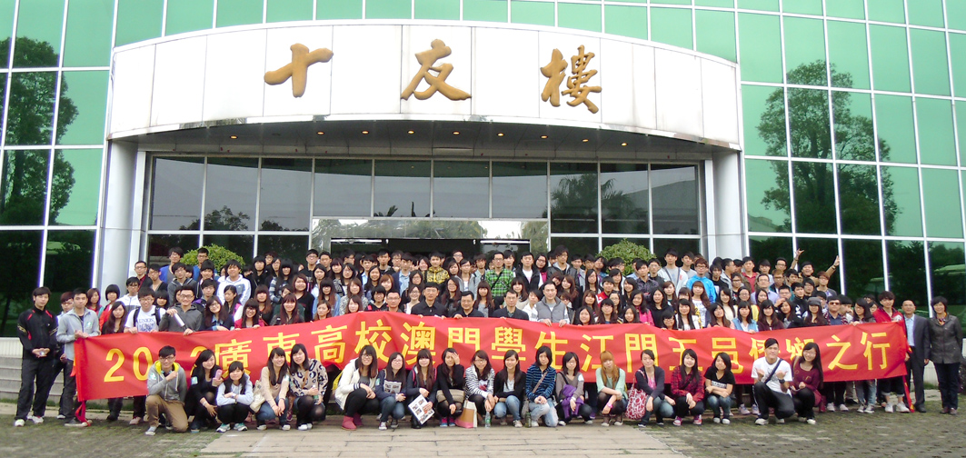 4C7B2B8BDC422107C492B007E55_671235E2_65325.jpg?e=