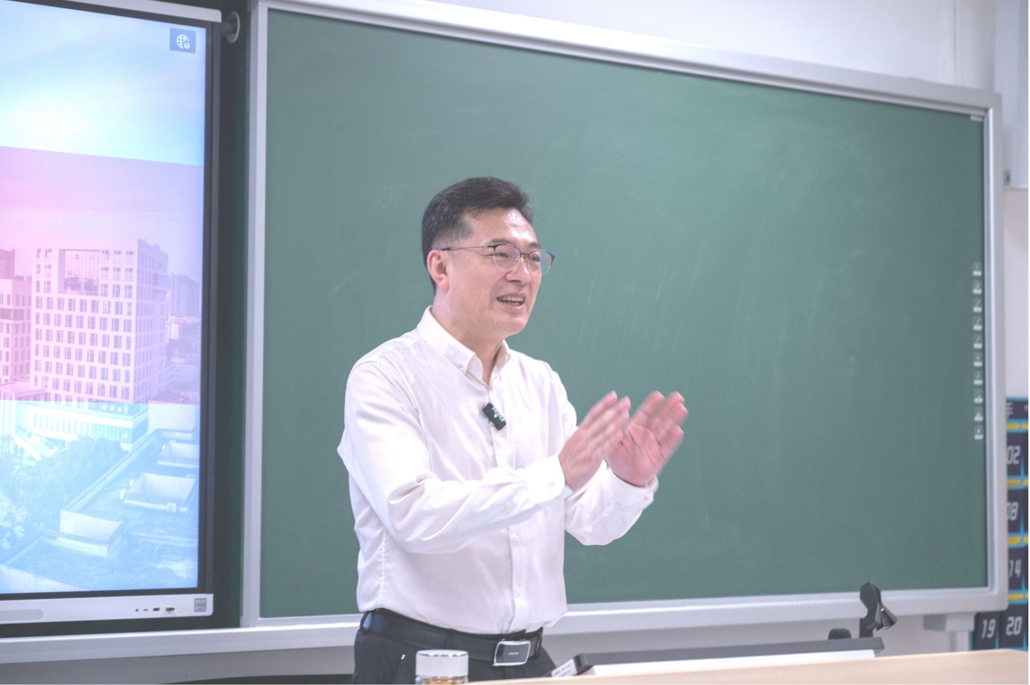 E34F5F00E8C6A0604446D56ED8F_690743BE_3010E