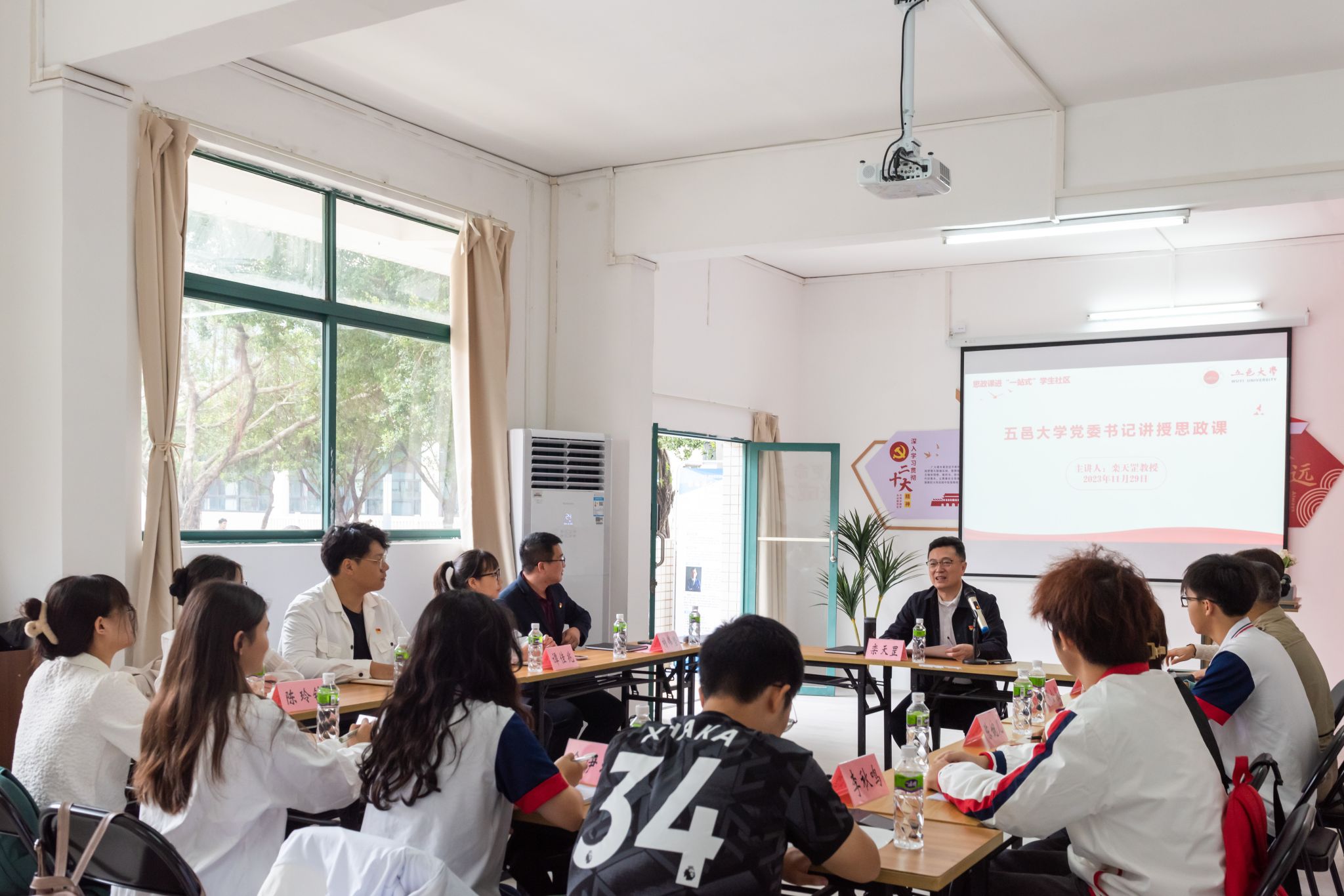 B739E8B9AFE6152F9F2D605DE15_452310B3_4805F.jpg?e= B739E8B9AFE6152F9F2D605DE15_452310B3_4805F.jpg?e=