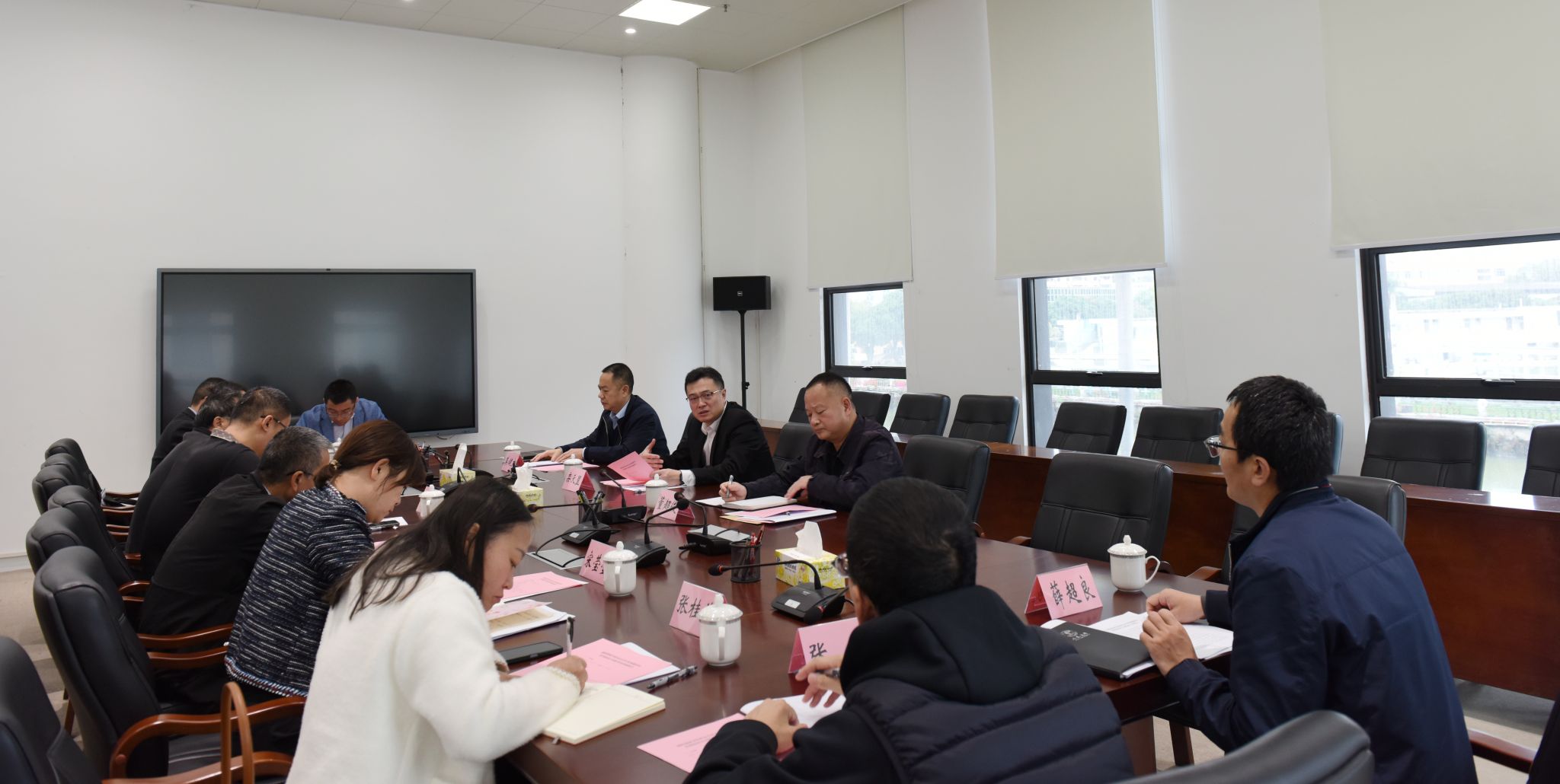 38271C37E4D7ABF2BFF3983D1BC_884D7E7B_2B5FA