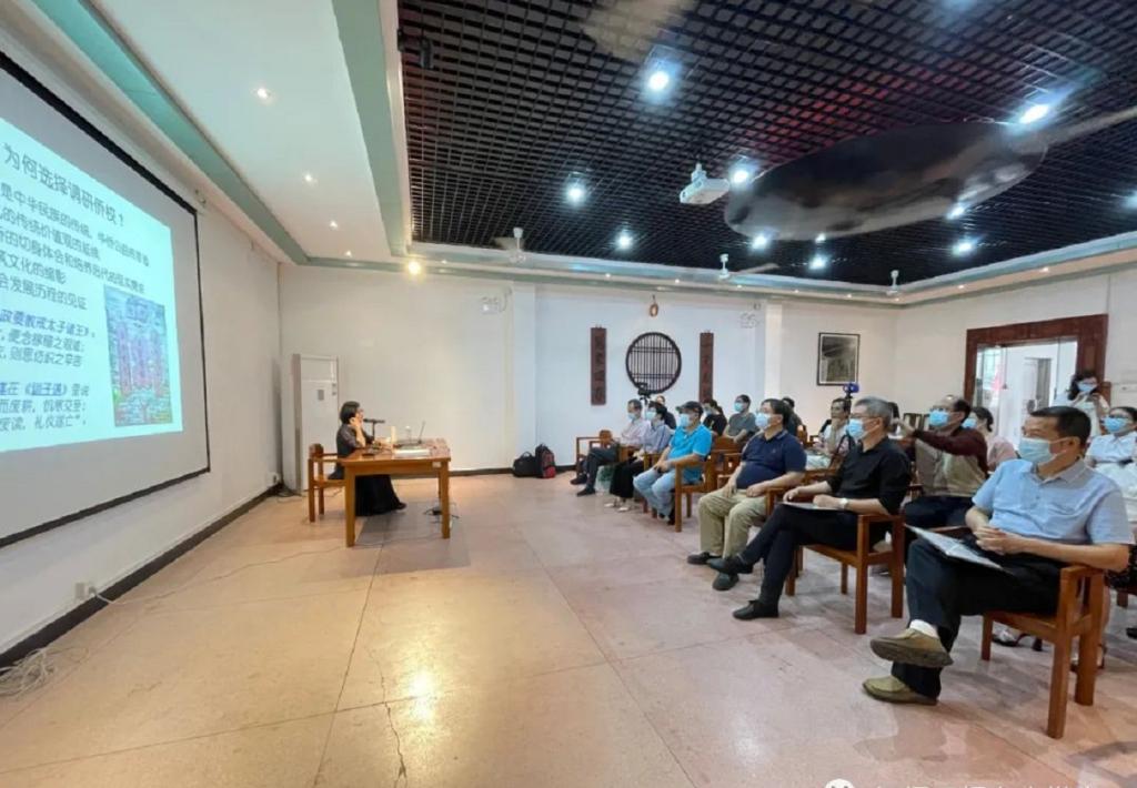 8EF084D917ED32ADFA7F3F3A178_A1D5050E_16E00