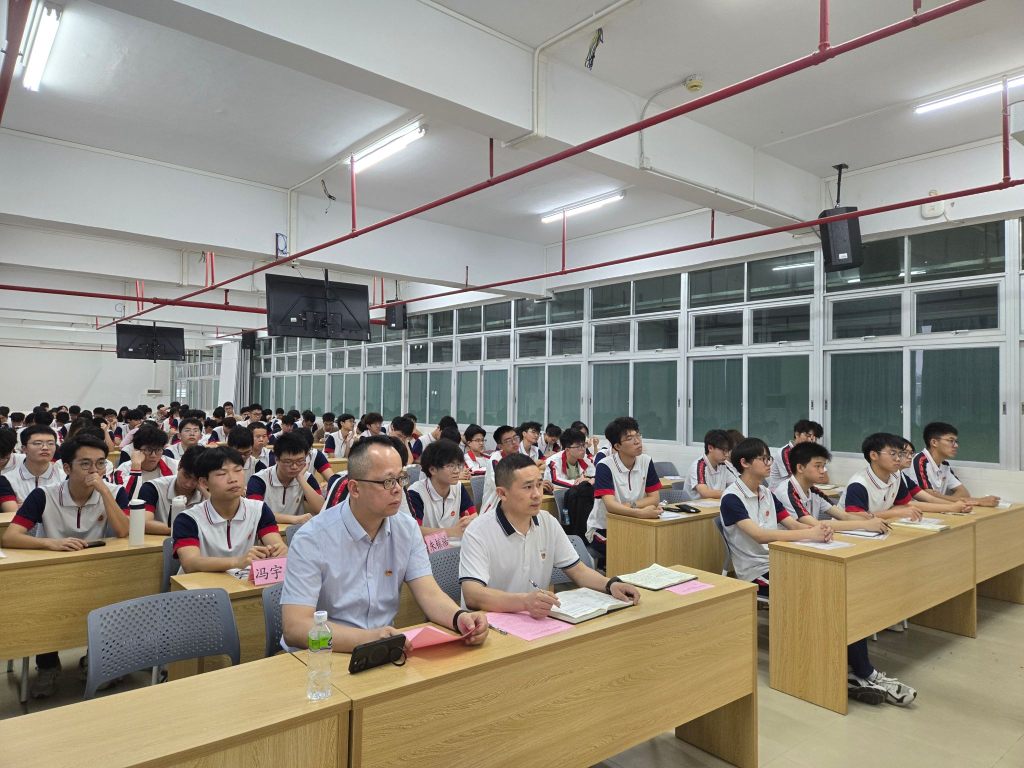 6315965299CE50AF941C9CE8AC0_043126E7_71FAF