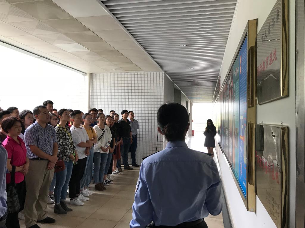 BF86EAEBE50DF60B331840F8294_512DC5F0_1B8DB