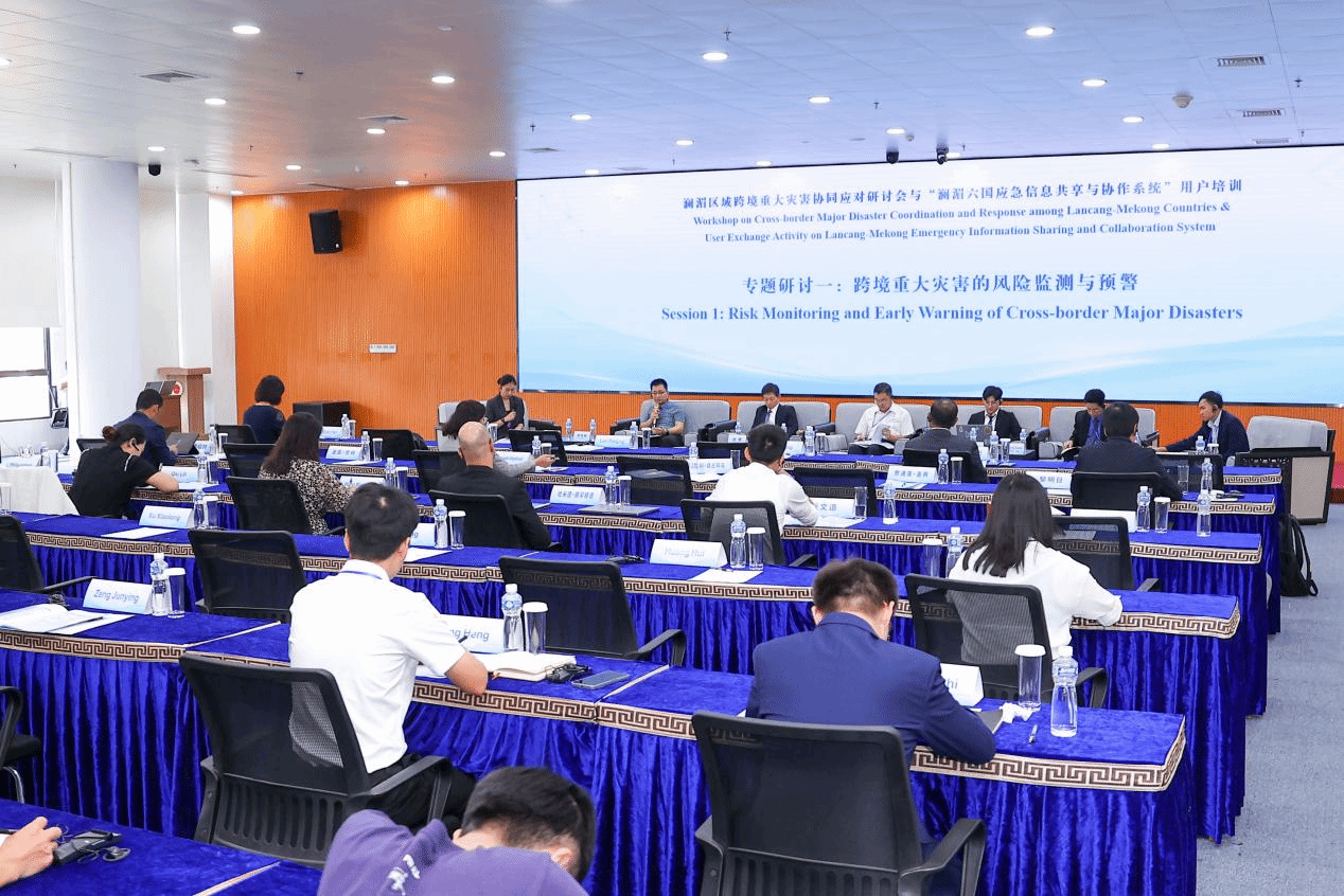 64F2E9B53E57E6312F16702B6DA_3B1B45A6_7AE84