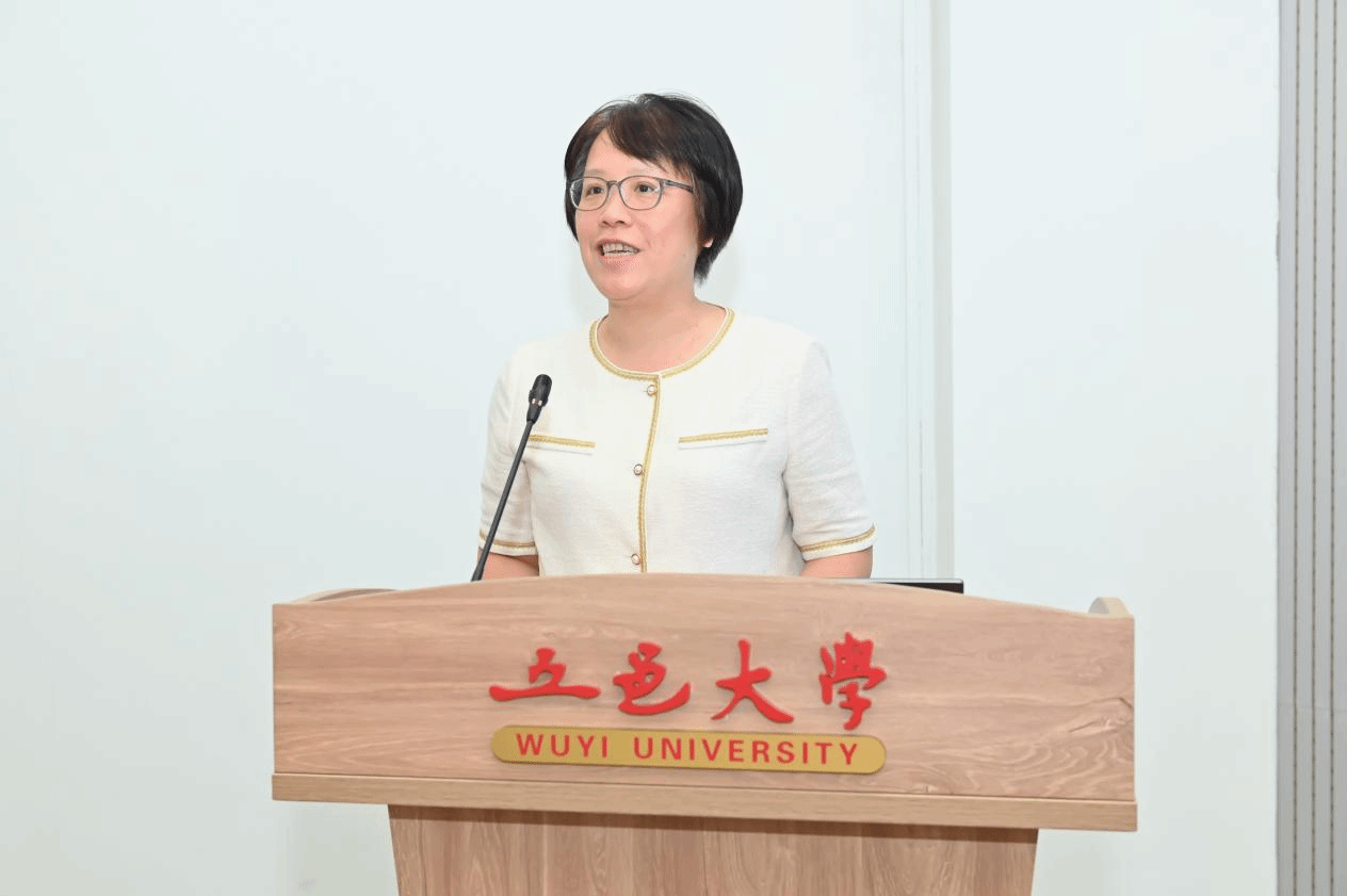 1F06A8F154F350F8EA1BB4F990A_D49FD812_2AD7E