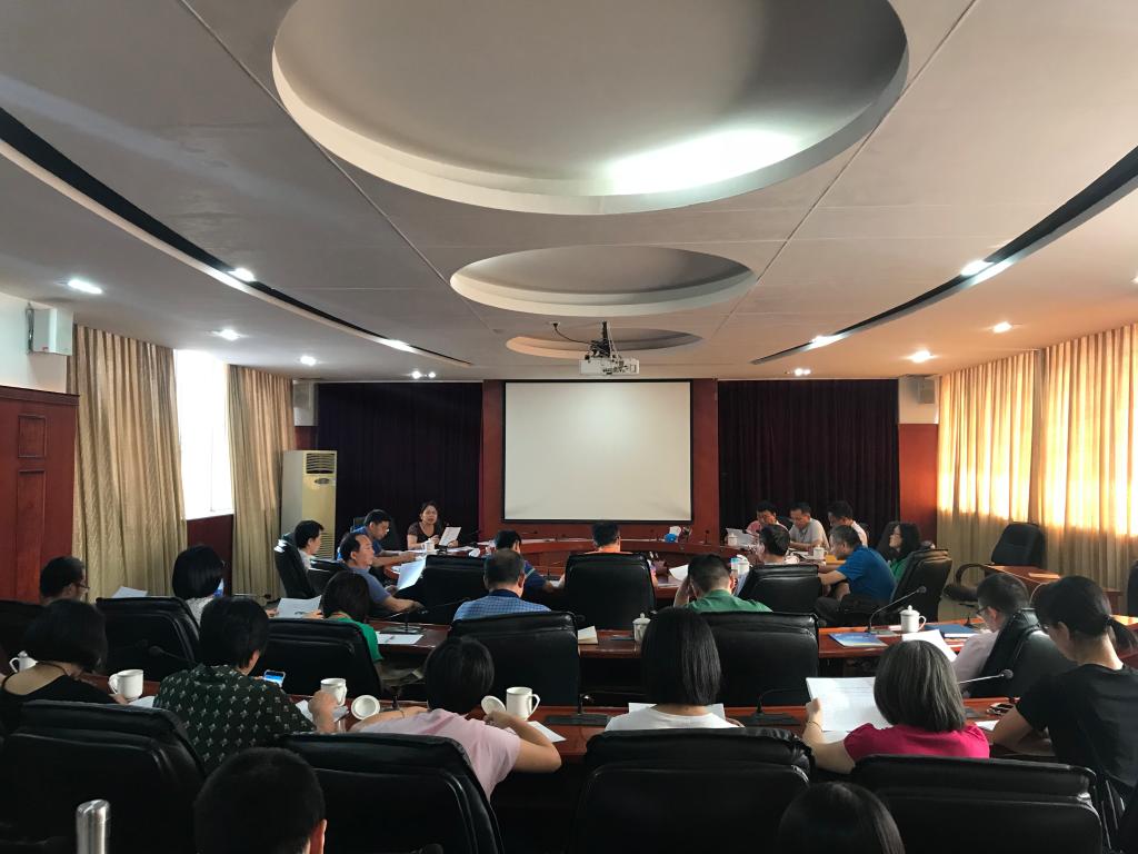 C83232A2969763580AE6E36E677_871A55E9_155EF.jpg?e= C83232A2969763580AE6E36E677_871A55E9_155EF.jpg?e=