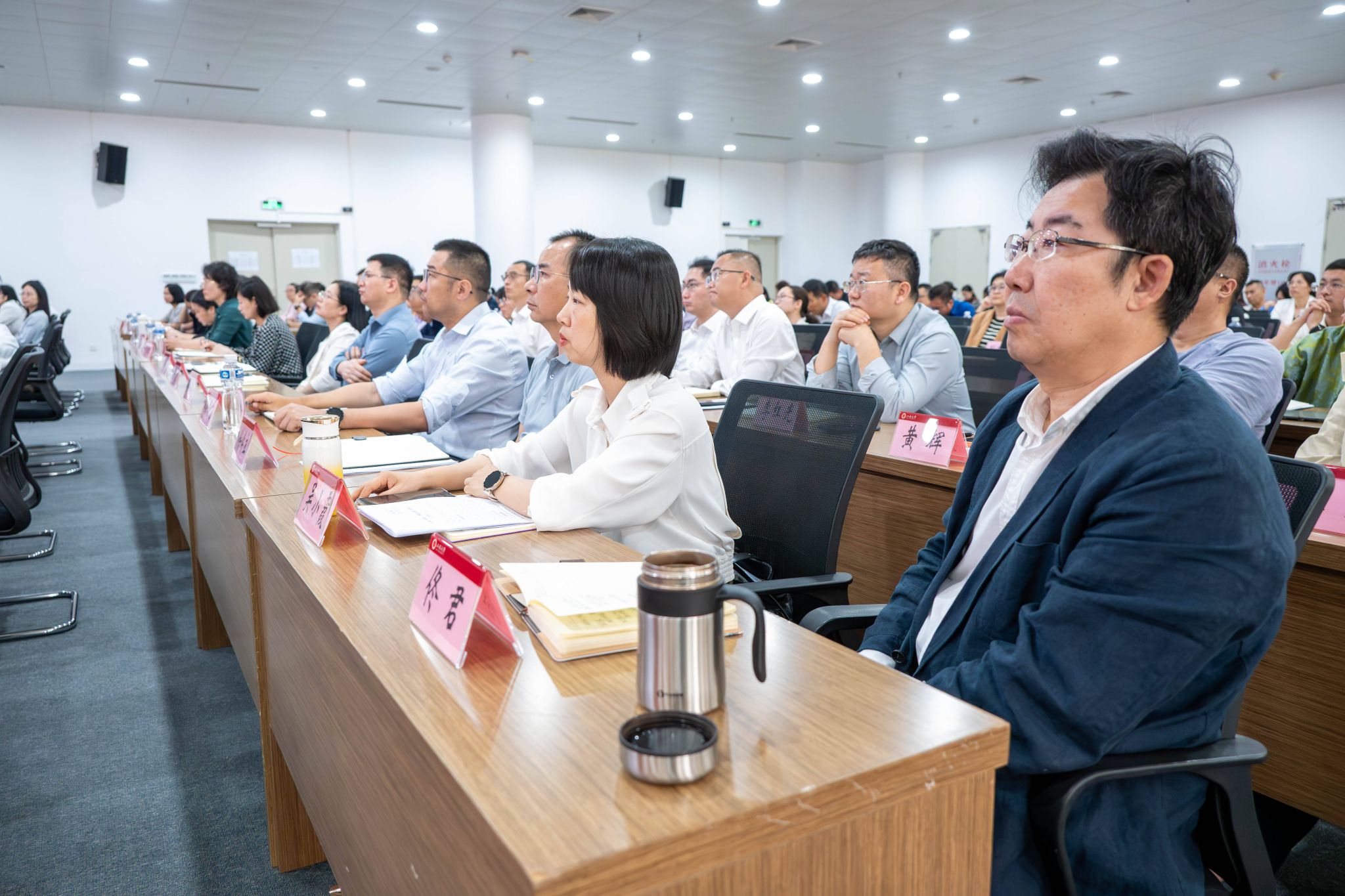 CEEBDECB43B9E3E351531BA6A7F_26424DF1_51C14