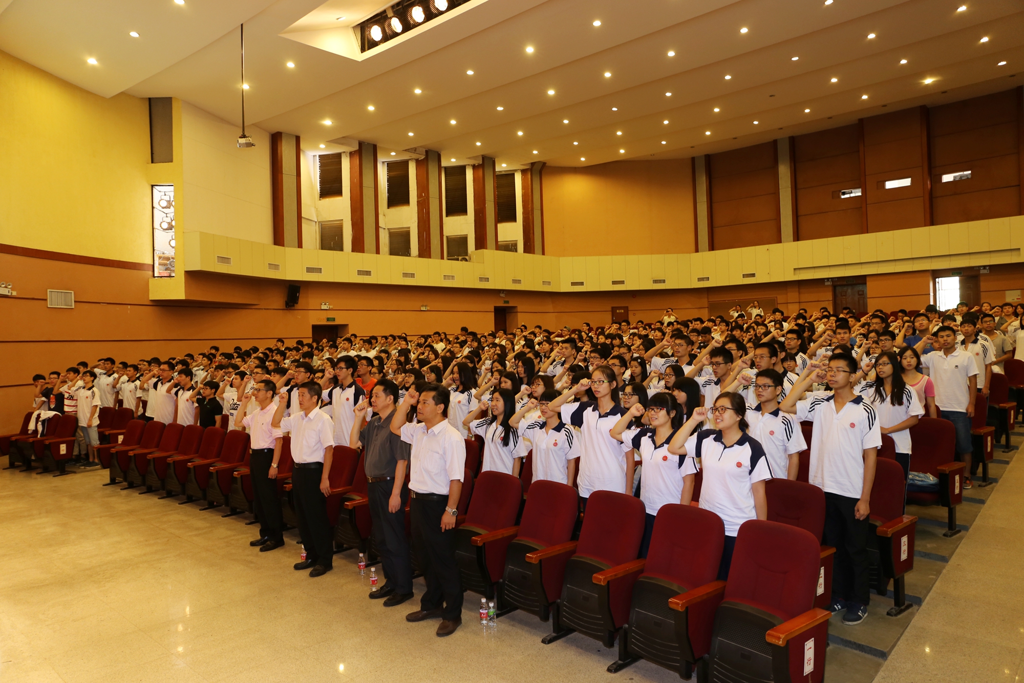 57C0B20CDEA11D3C89497F0E8A4_4000BD0C_1AC188.jpg?e=