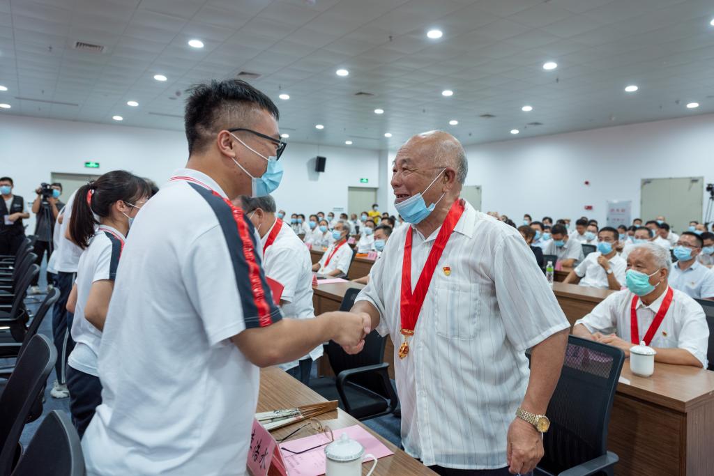 FF172315E3961C8A064FA92A0B8_3EB549F5_15951