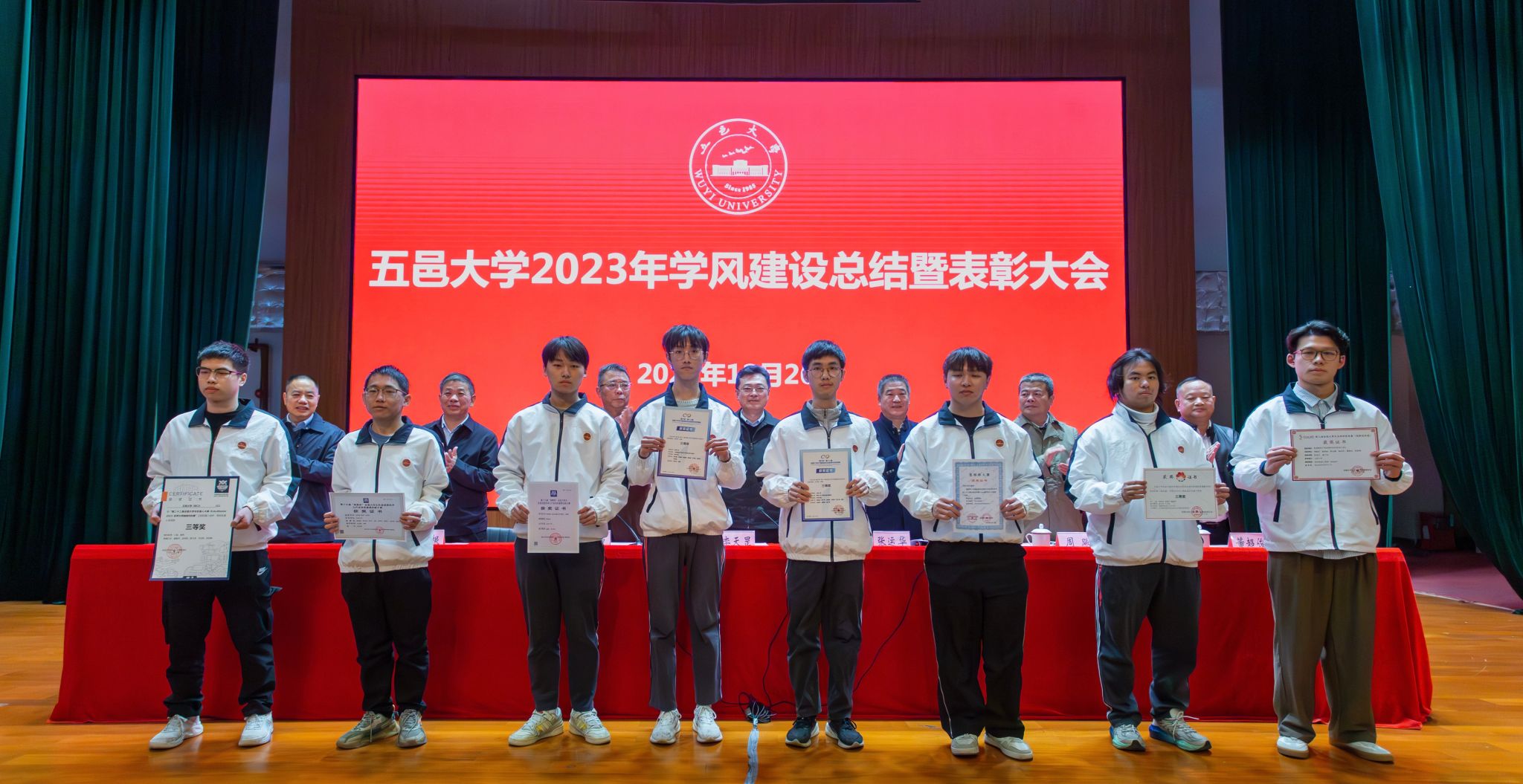 6F86EA5EEE90550CD9D164C359D_5FD7D5F0_43F29 6F86EA5EEE90550CD9D164C359D_5FD7D5F0_43F29