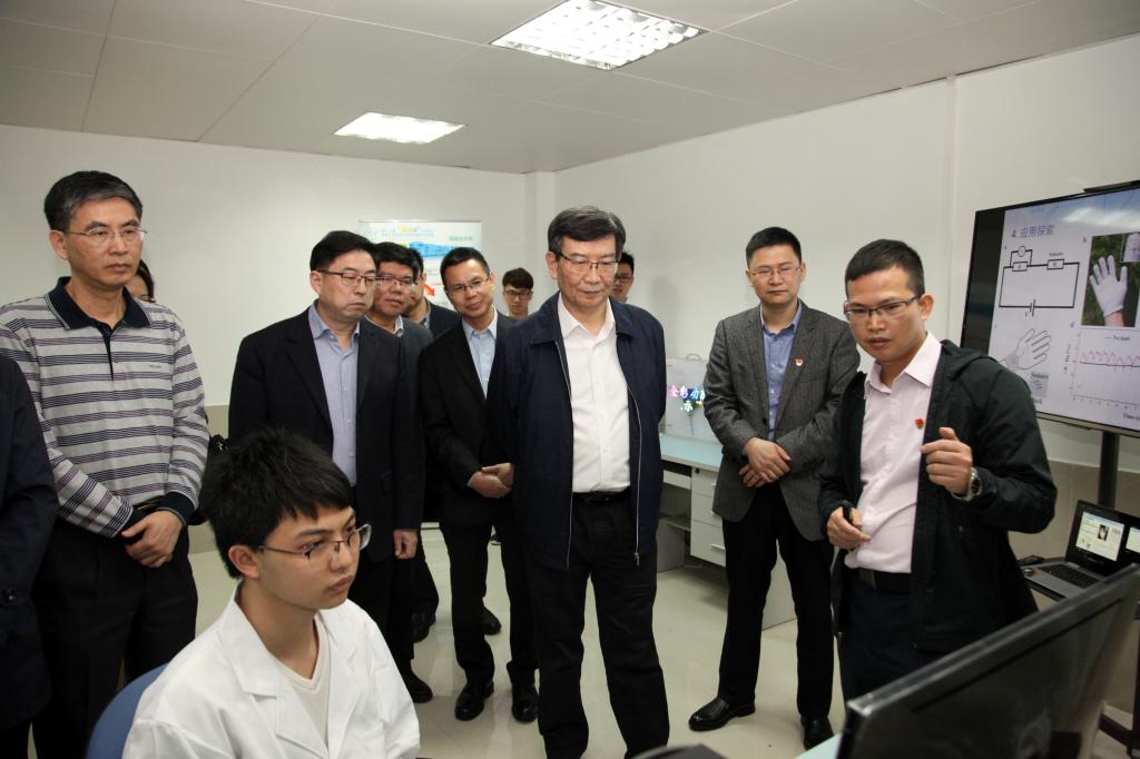 4E2C9B9F11659A328AC1AFBEDCD_450AEC98_12E28