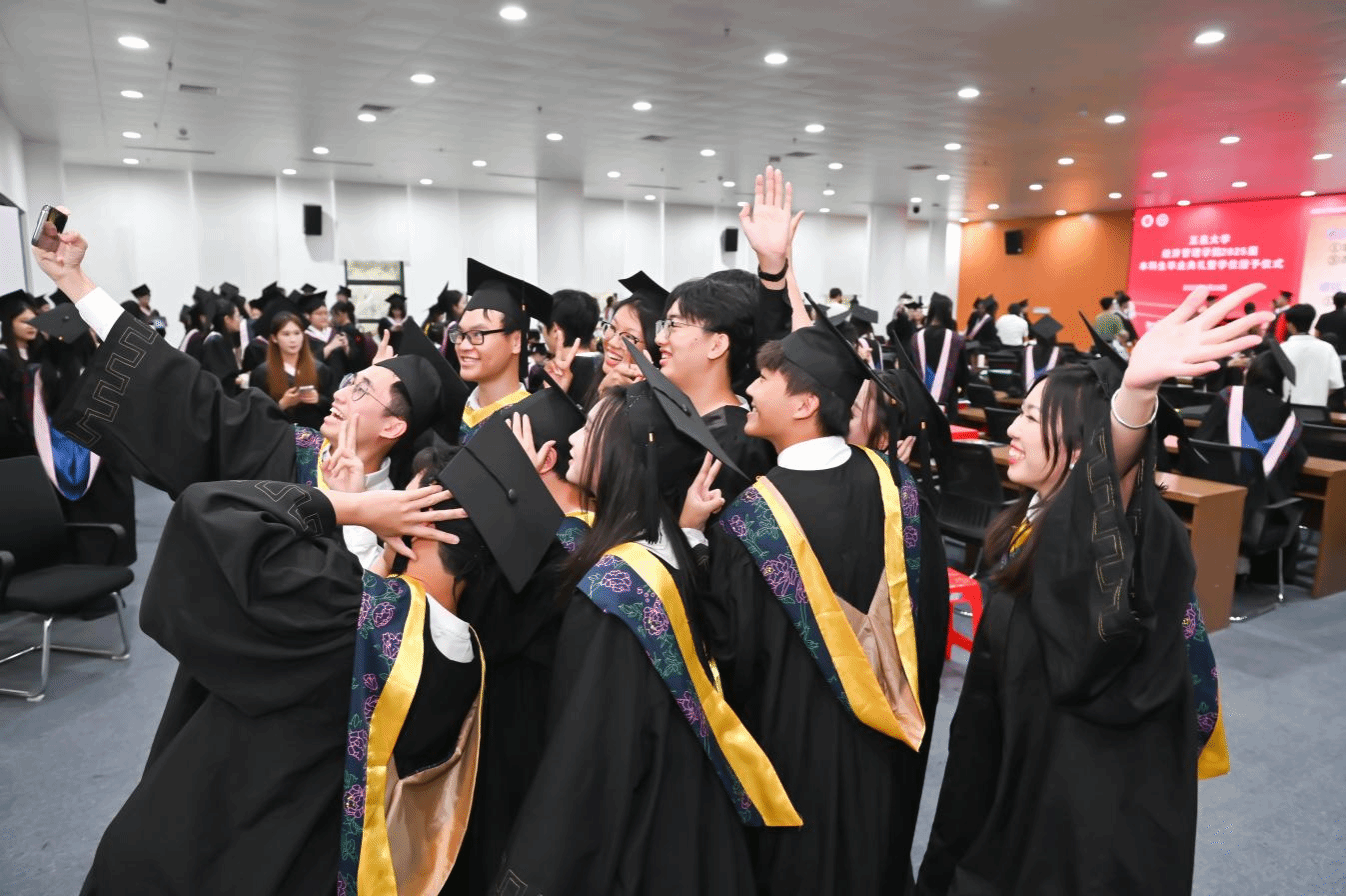 8DF7E3FDC43F6F5FBF722EE04D6_7FDA749C_6E52E 8DF7E3FDC43F6F5FBF722EE04D6_7FDA749C_6E52E