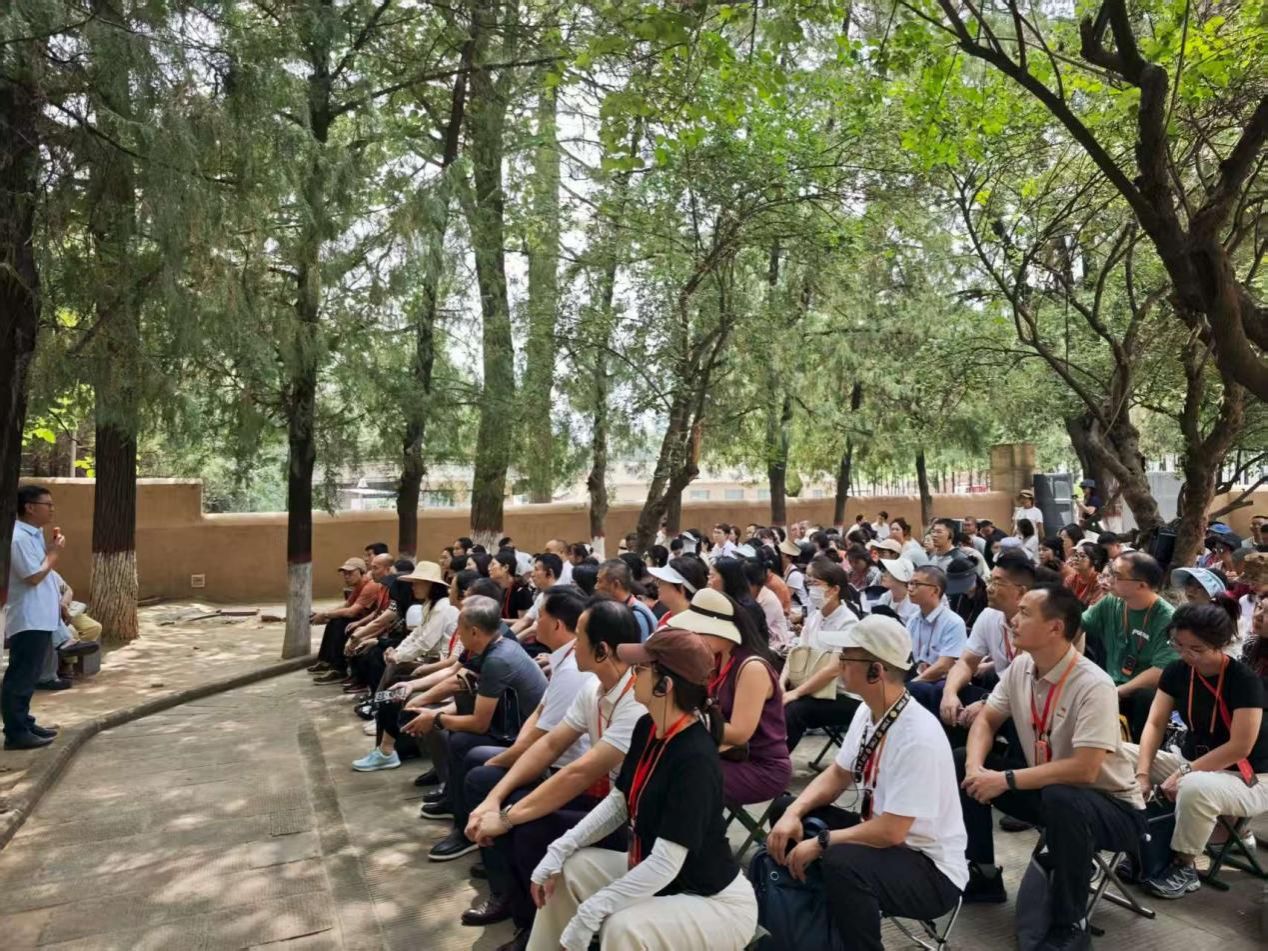 22B902E8F9C12346FE23851BC81_0C0A547A_45DB5