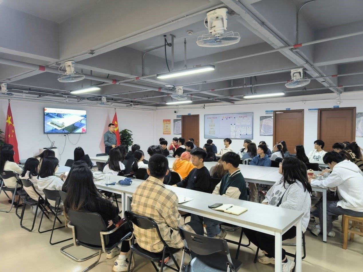 B4D511F3C1B24D65B0878FC19F0_72C04C86_307DC